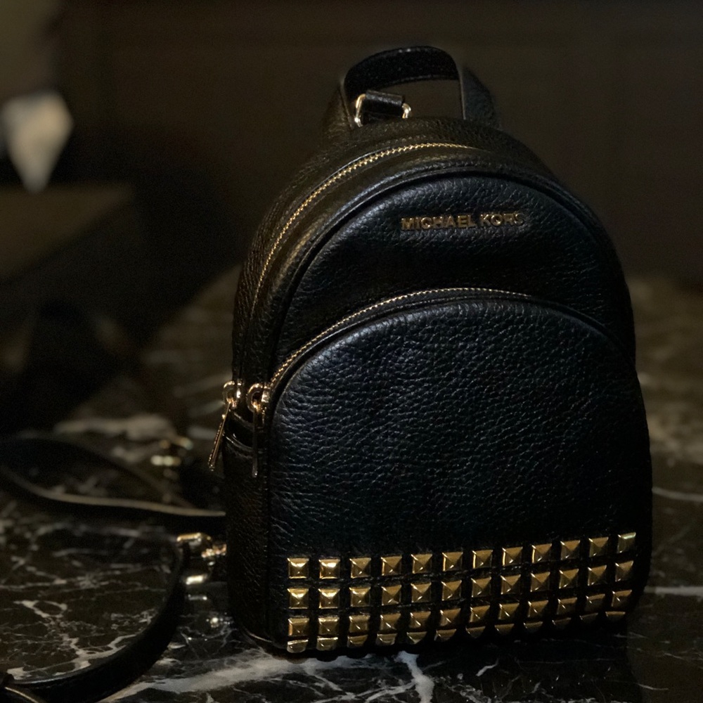 michael kors mini abbey backpack